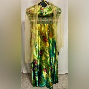Aspeed Vibrant Green and Gold Maxi Dress